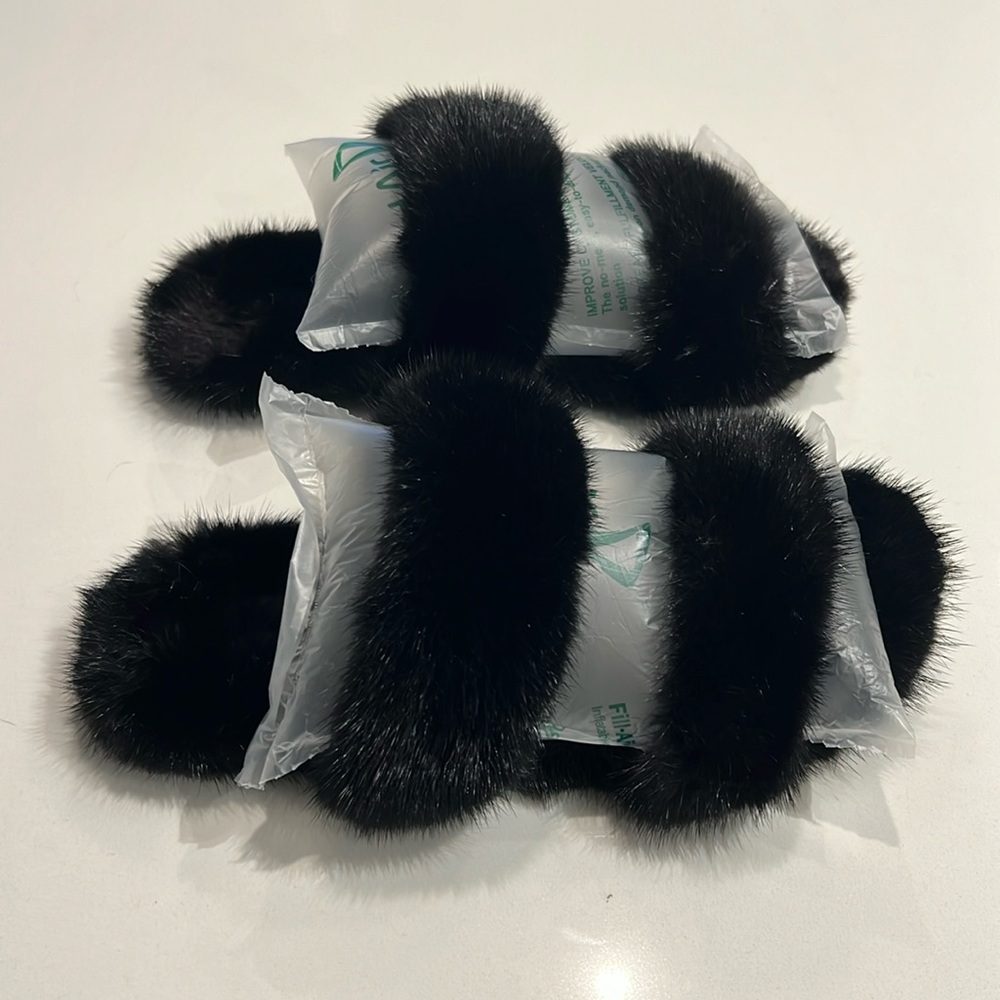 New Saint Laurent Women's Pepe 05 Shearling Slippers in Black Nordicfur